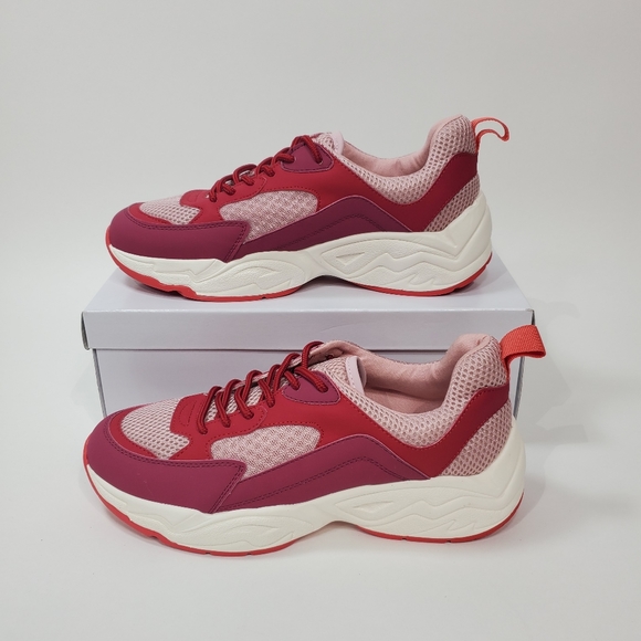 🆕️ Steve Madden Shirli Berry Blush Sneakers - Picture 3 of 6